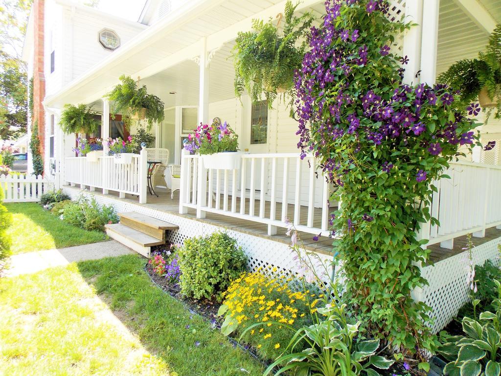 Finlay House Bed And Breakfast Niagara - On - The - Lake Экстерьер фото