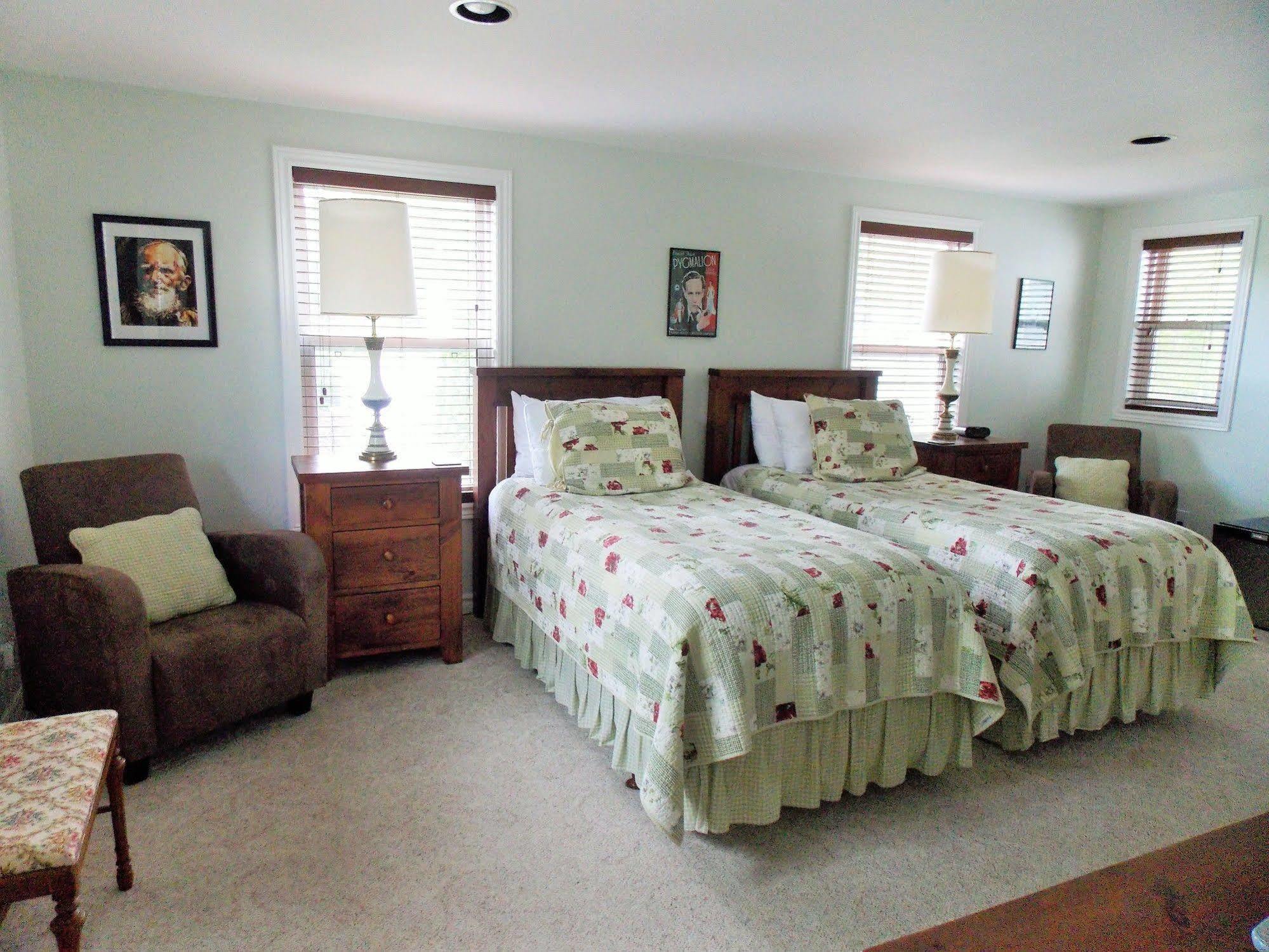 Finlay House Bed And Breakfast Niagara - On - The - Lake Экстерьер фото