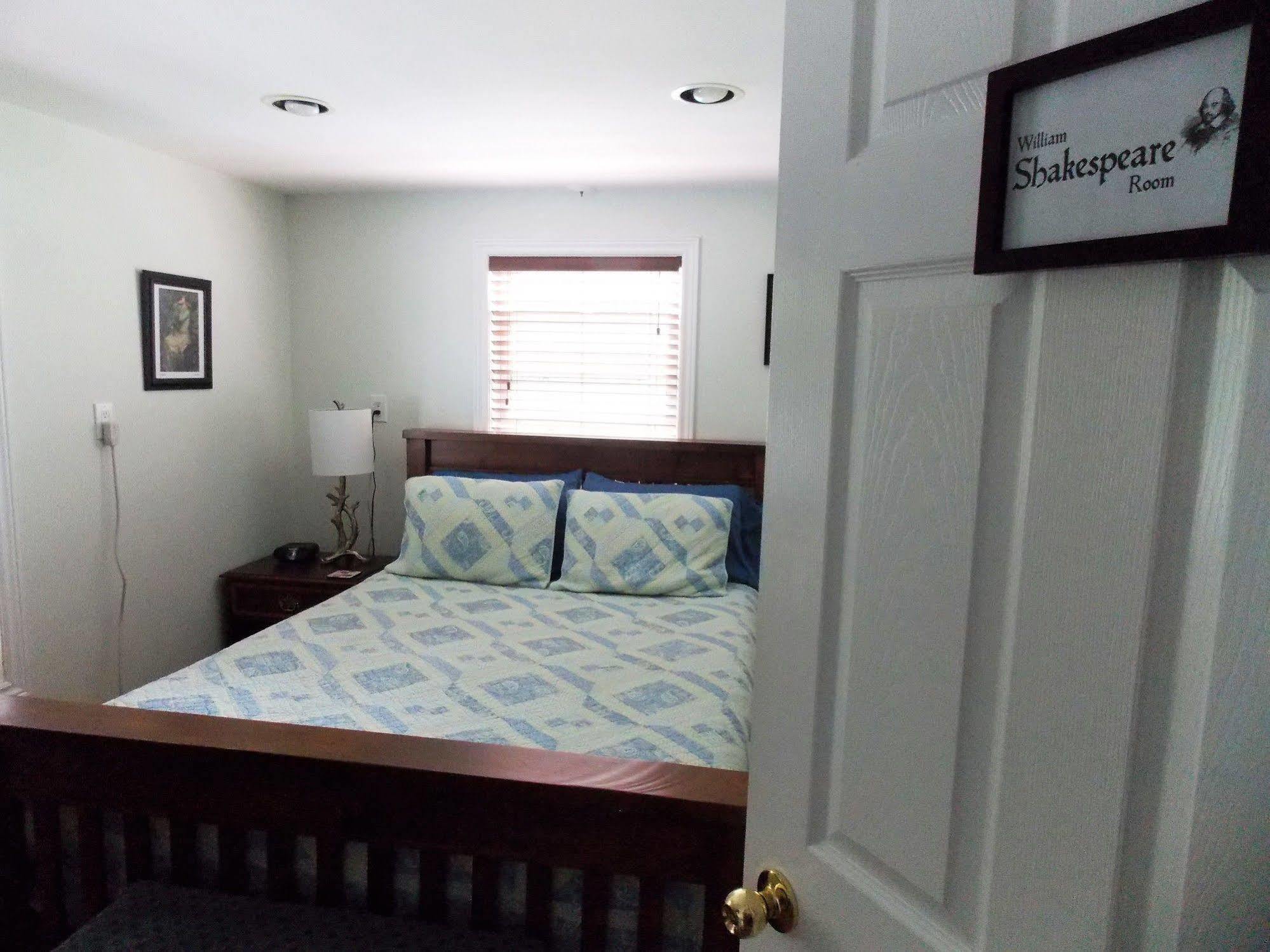 Finlay House Bed And Breakfast Niagara - On - The - Lake Экстерьер фото