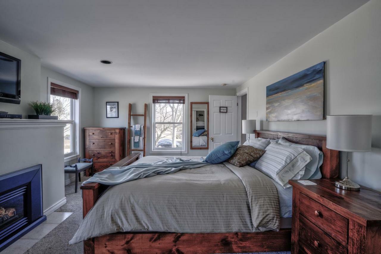 Finlay House Bed And Breakfast Niagara - On - The - Lake Экстерьер фото