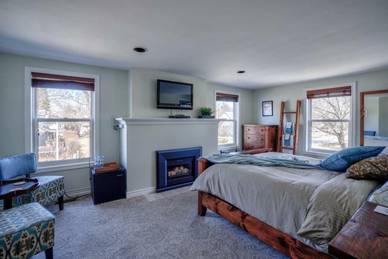 Finlay House Bed And Breakfast Niagara - On - The - Lake Экстерьер фото
