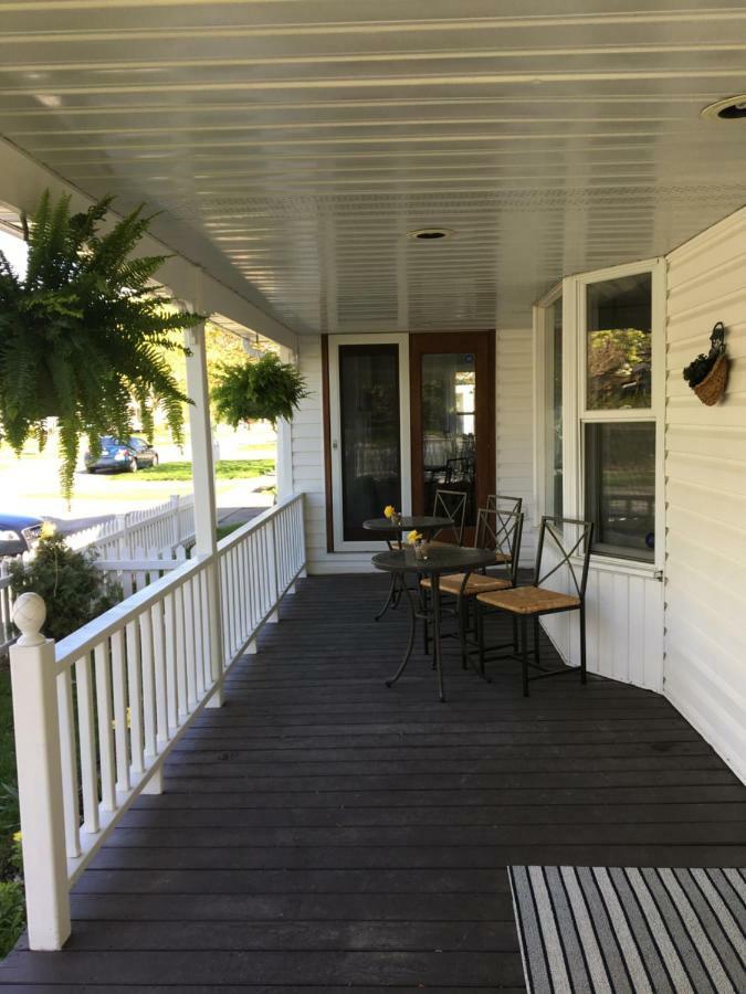 Finlay House Bed And Breakfast Niagara - On - The - Lake Экстерьер фото